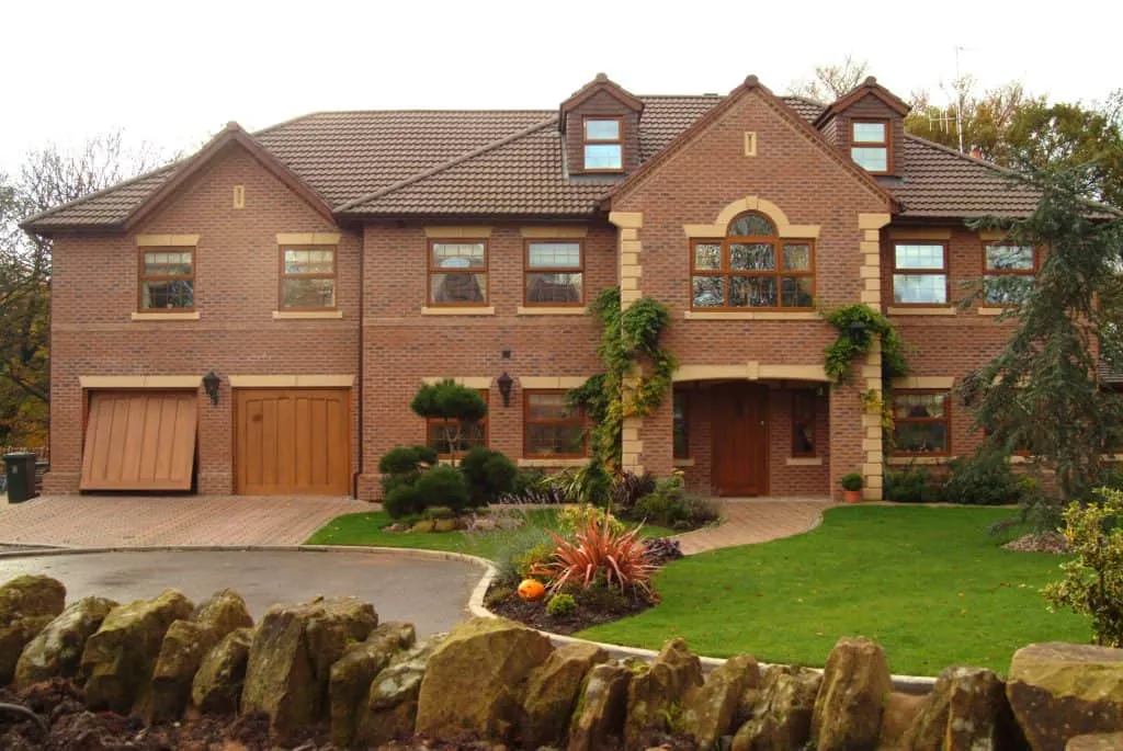Large House Chamfered Logic in Golden Oak